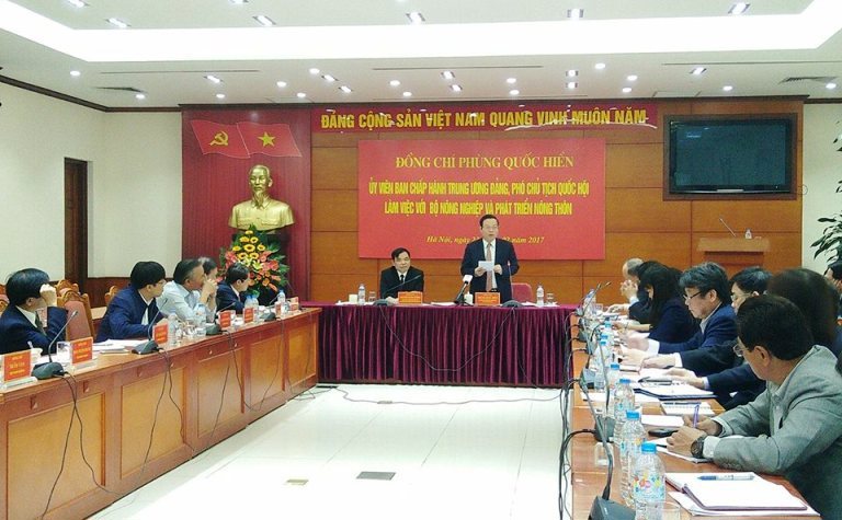 Ngày 23/2, Phó Chủ tịch Quốc hội Phùng Quốc Hiển làm việc với Bộ Nông nghiệp và Phát triển nông thôn tại Hà Nội.