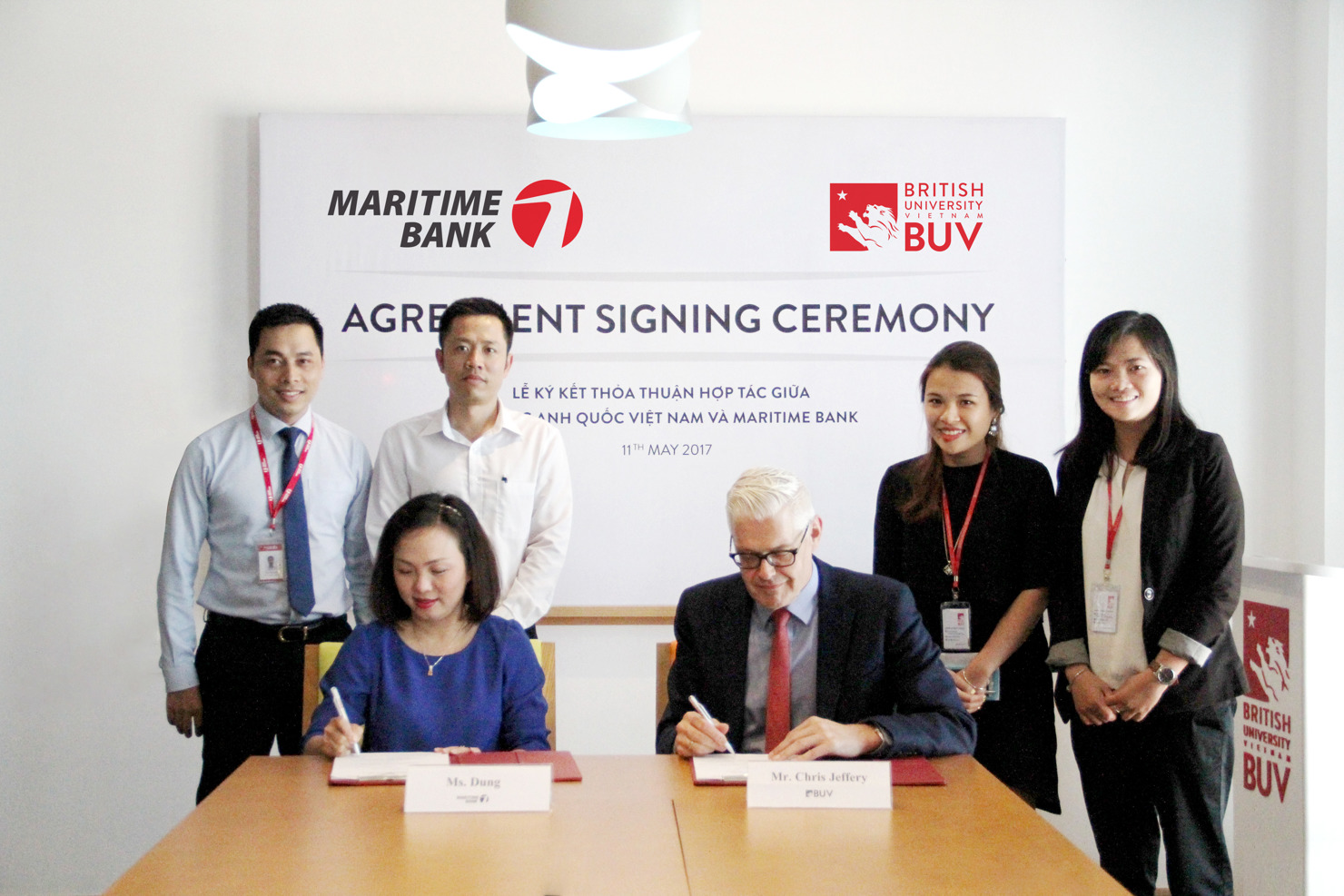 Maritime Bank và Đại Học Anh Quốc Việt Nam ký kết thỏa thuận hợp tác.