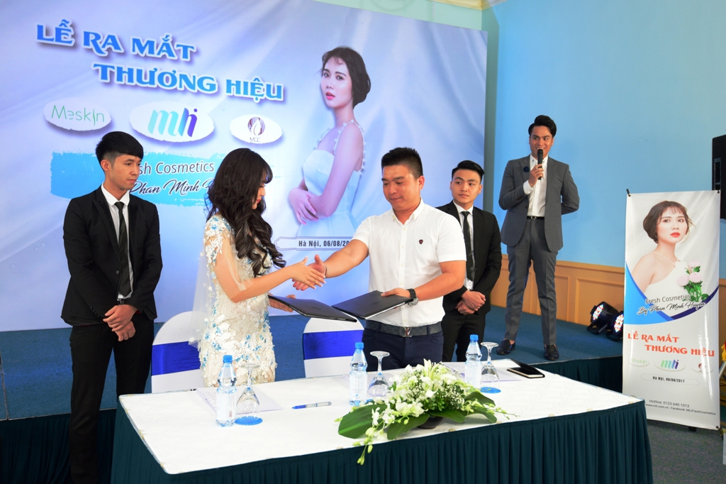 Lễ ký kết truyền thông độc quyền giữa MLI Việt Nam và TS Media tại Hà Nội.