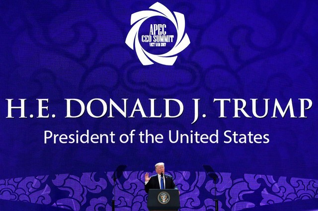 Tổng thống Donald Trump phát biểu tại Hội nghị Thượng đỉnh Doanh nghiệp APEC 2017, ngày 10/11/2017 tại Đà Nẵng.