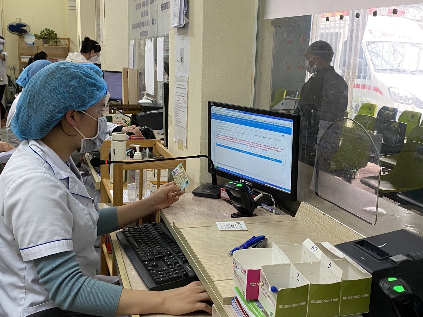 BHXH Việt Nam sẵn sàng đáp ứng việc cung cấp thông tin thẻ BHYT để các cơ sở khám chữa bệnh tra cứu thông tin khi người dân sử dụng CCCD gắn chíp đi khám chữa bệnh BHYT.