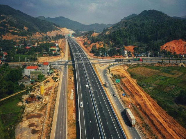 Năm 2022 sẽ hoàn thành 361 km cao tốc với 4 dự án hoàn thành gồm: Mai Sơn-Quốc lộ 45, Cam Lộ-La Sơn, Vĩnh Hảo-Phan Thiết, Phan Thiết-Dầu Giây - Ảnh minh họa.