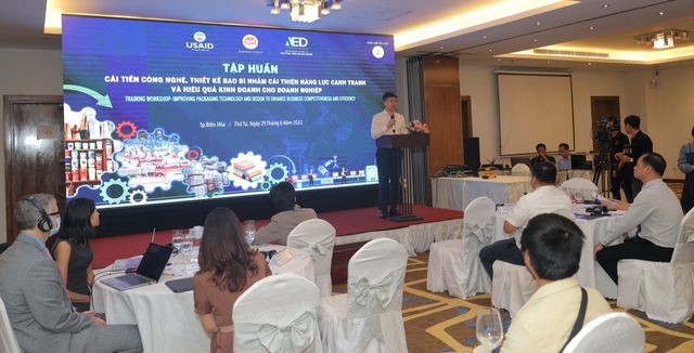 Ông Nguyễn Đức Trung, Phó Cục trưởng Cục Phát triển doanh nghiệp (Bộ KH&ĐT) phát biểu tại hội nghị.