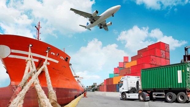 Ngành Hải quan triển khai đồng bộ nhiều giải pháp hiện đại hóa, cải cách hành chính trong lĩnh vực quản lý thuế đối với hàng hóa xuất khẩu, nhập khẩu.