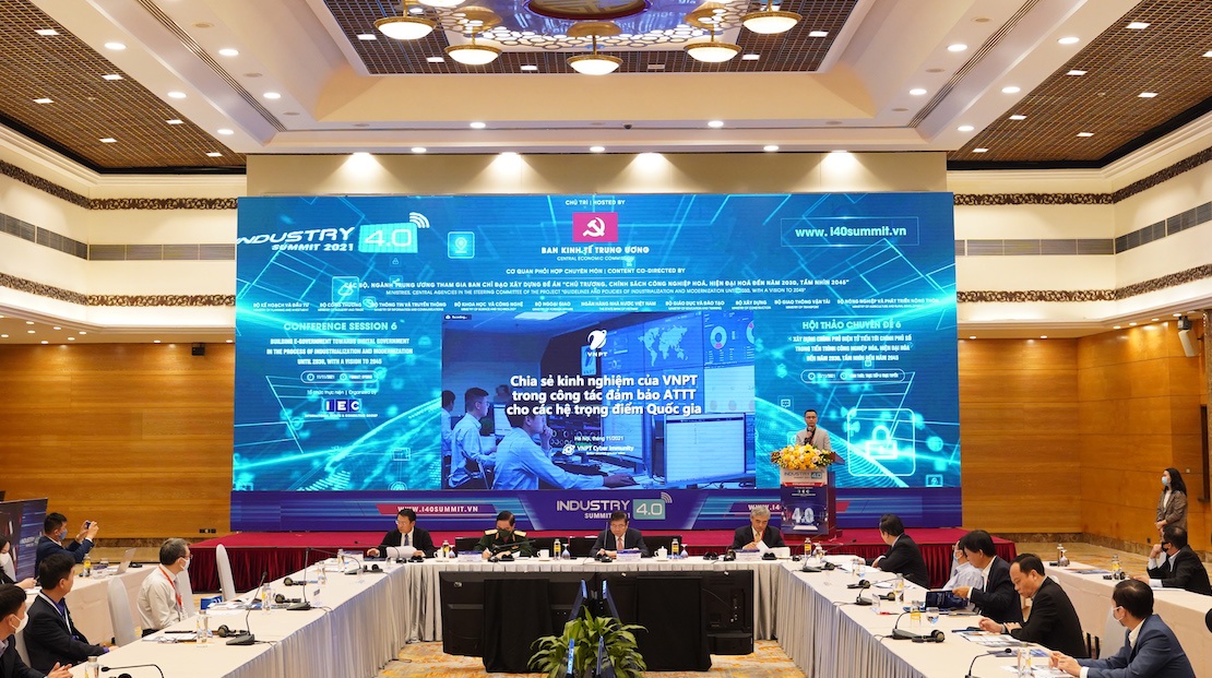 Hội thảo với chủ đề “Xây dựng Chính phủ điện tử tiến tới Chính phủ số trong tiến trình công nghiệp hóa, hiện đại hóa đến năm 2030, tầm nhìn đến năm 2045”. Ảnh: VGP