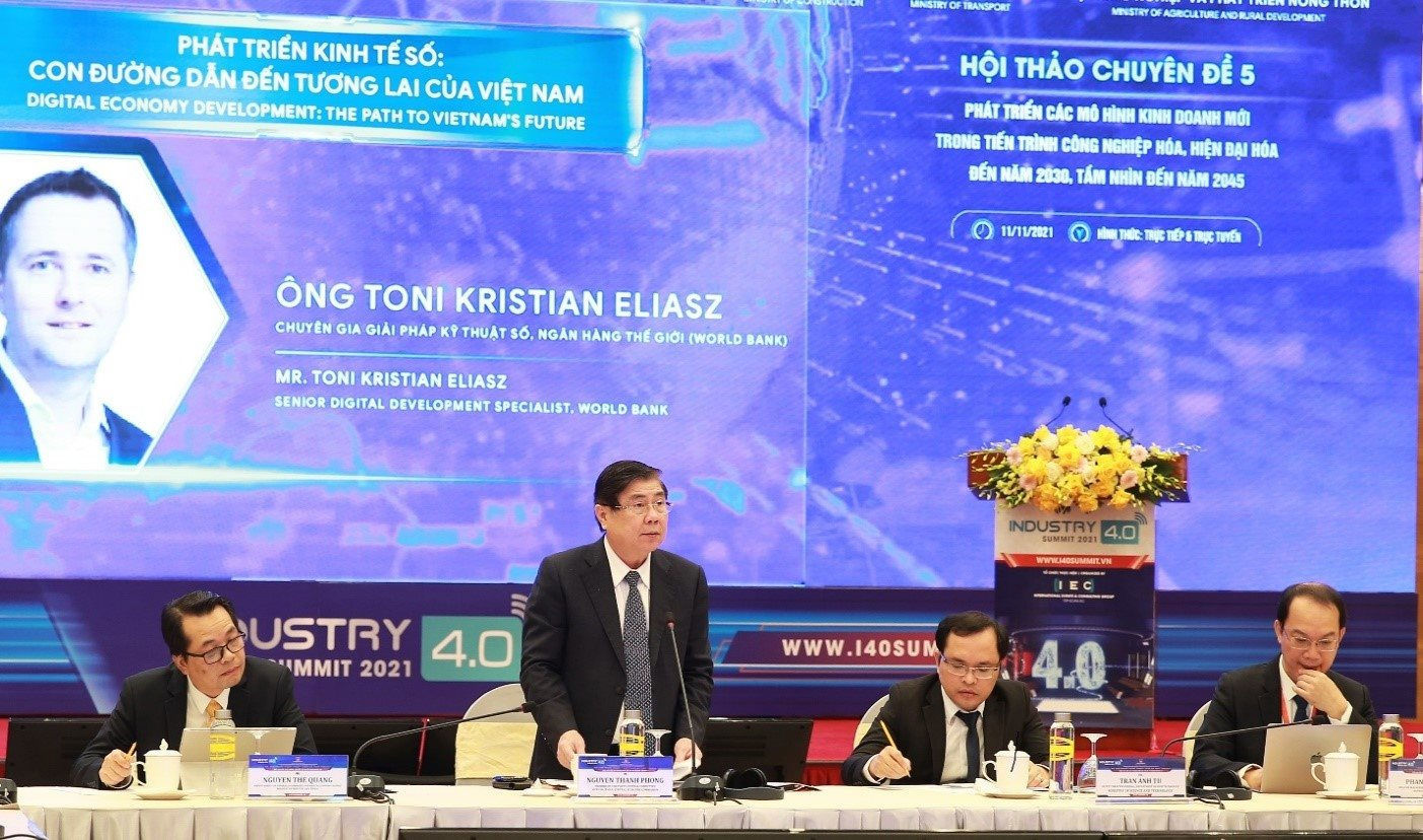 TS. Nguyễn Thành Phong, Ủy viên Ban Chấp hành Trung ương Đảng, Phó trưởng Ban Kinh tế Trung ương phát biểu tại Hội thảo