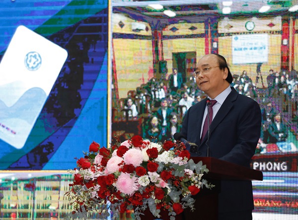 Thủ tướng Chính phủ Nguyễn Xuân Phúc phát biểu tại buổi lễ công bố ứng dụng VssID - Bảo hiểm xã hội số.