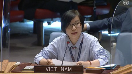 Tham tán Công sứ Nguyễn Phương Trà, Phó Trưởng Phái đoàn Việt Nam tại LHQ phát biểu tại cuộc họp.