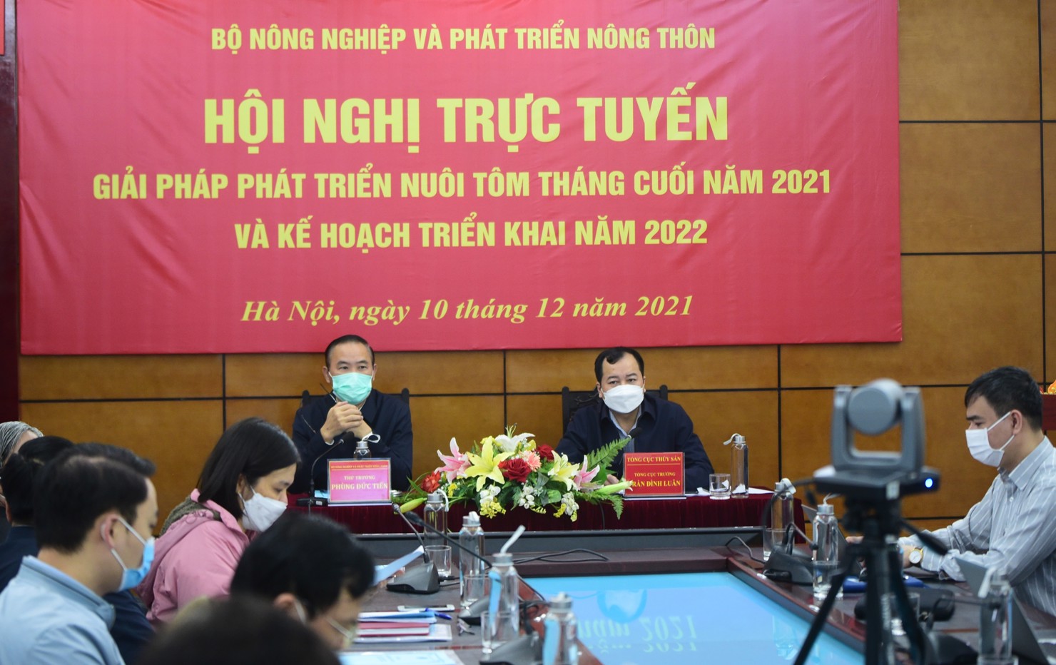 Hội nghị trực tuyến “Giải pháp phát triển nuôi tôm tháng cuối năm 2021 và kế hoạch triển khai năm 2022”. Ảnh: VGP/Đỗ Hương