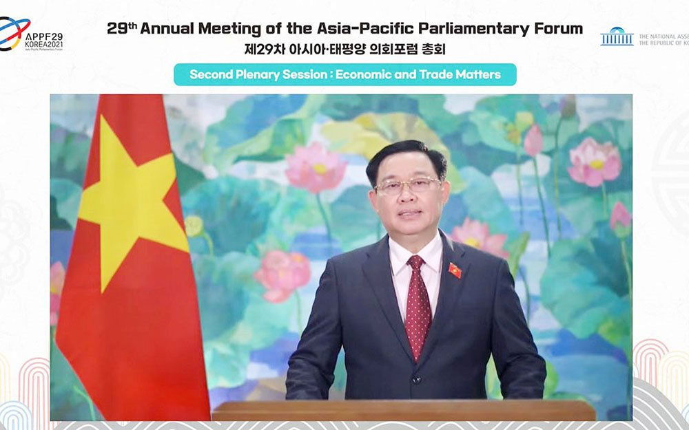 Chủ tịch Quốc hội Vương Đình Huệ phát biểu tại Phiên họp toàn thể về các vấn đề Kinh tế - Thương mại.