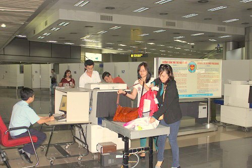 Sau 3 tháng Nhà ga T2 hoạt động, Hải quan Nội Bài đã làm thủ tục cho hơn 11.000 chuyến bay.