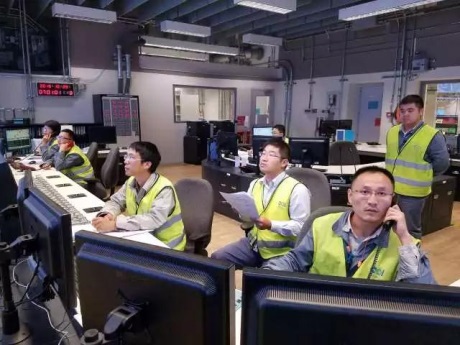 Phòng điều khiển vận hành thử nghiệm các máy bơm của nhà máy điện hạt nhân Haiyang 1. 