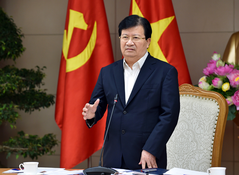 Phó Thủ tướng Trịnh Đình Dũng chủ trì cuộc họp với các bộ, ngành, hiệp hội, doanh nghiệp diễn ra ngày 12/4/2017.