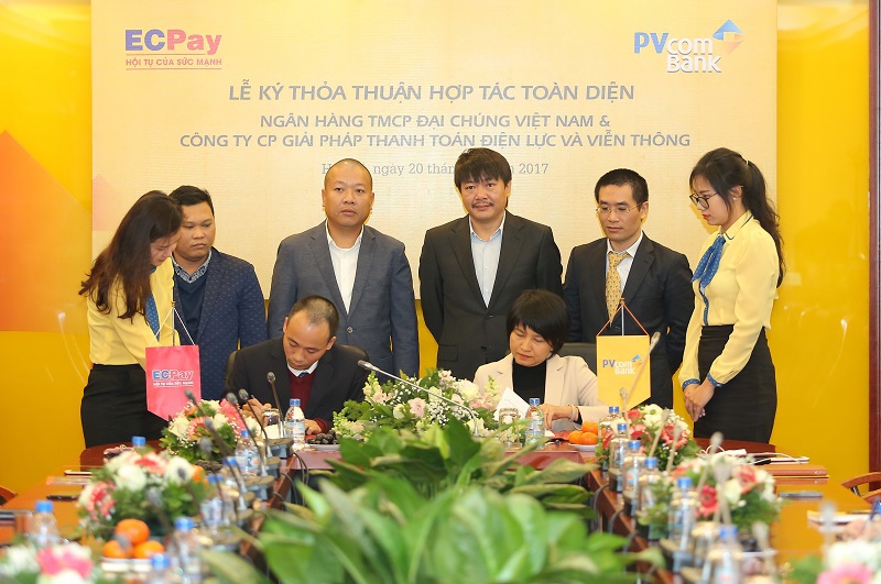 Lễ ký kết thỏa thuận hợp tác toàn diện giữa PVcomBank và ECPay.