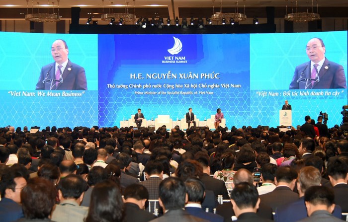 Thủ tướng Chính phủ Nguyễn Xuân Phúc phát biểu tại Hội nghị Thượng đỉnh Kinh doanh Việt Nam 2017.