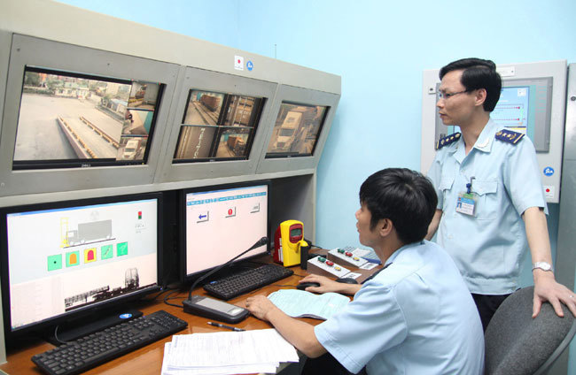 Hải quan Việt Nam thực hiện mục tiêu trở thành cơ quan Hải quan điện tử hiện đại. 