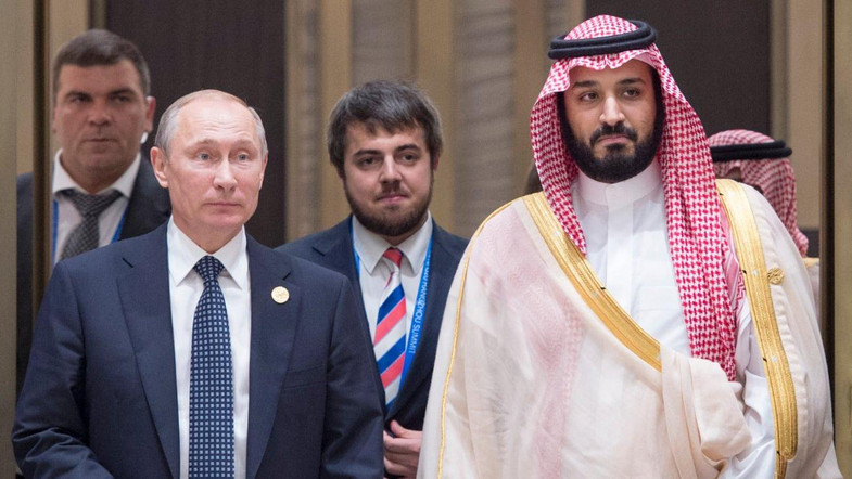 Tổng thống Nga Vladimir Putin và Phó Thái tử Ả rập Xê út Mohammed bin Salman gặp nhau bên lề hội nghị G20 tại Trung Quốc.