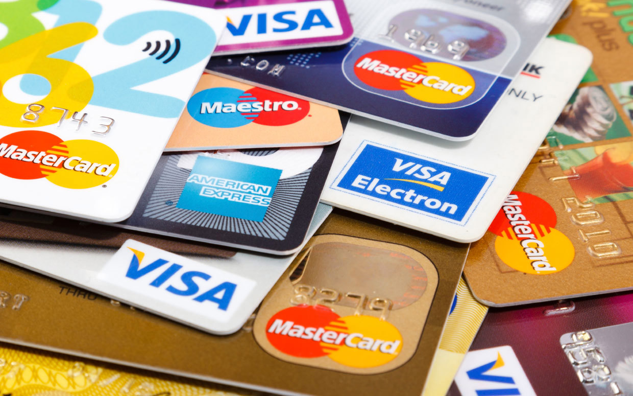 Thẻ tín dụng sẽ tiết kiệm khá nhiều về mặt kinh tế với những người biết cách quản lý chi tiêu và tận dụng các ưu đãi của nó. 