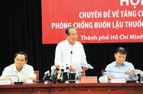 Phó Thủ tướng Trương Hòa Bình chỉ đạo Hội nghị. 