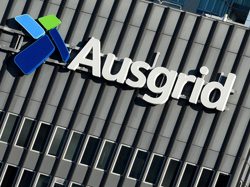 Ausgrid đã được bán cho hai quỹ đầu tư trong nước, thay vì bán cho nhà đầu tư Trung Quốc, với mức giá thấp hơn.