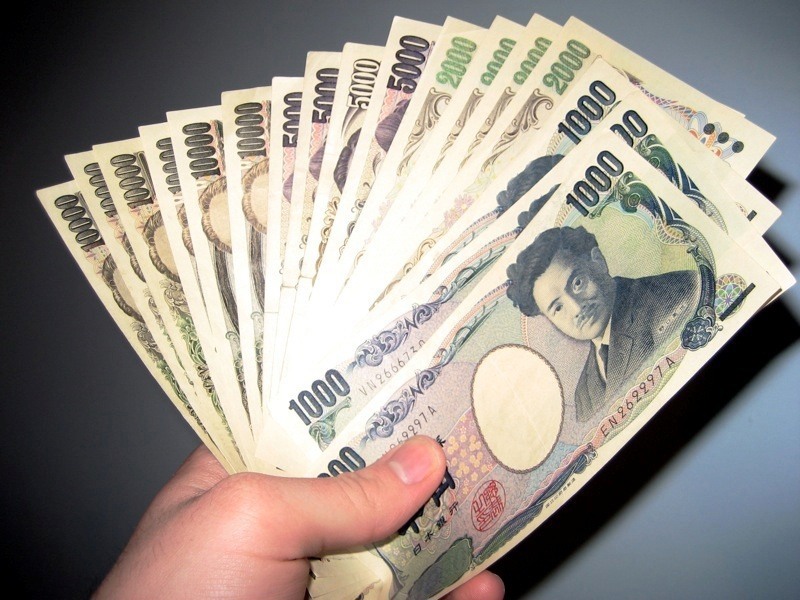 Đồng nội tệ của Nhật được dự báo sẽ rơi xuống mức 99 yên/USD vào cuối năm 2017. Nguồn: internet.