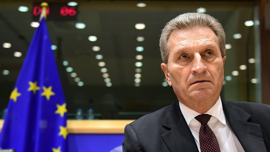 Ủy viên phụ trách ngân sách EU Günther Oettinger.  Nguồn: Internet