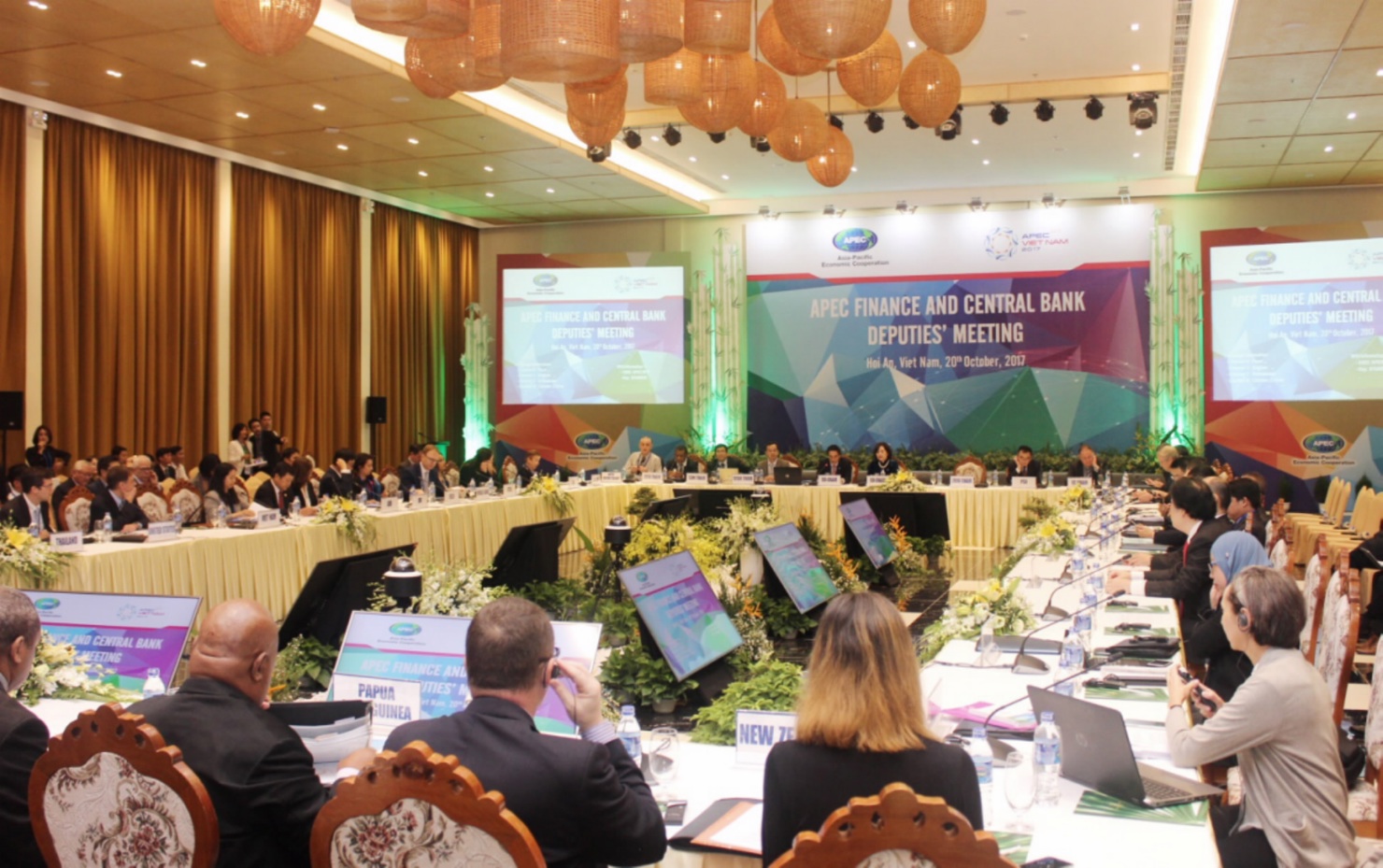 Phát triển cơ sở hạ tầng là một trong bốn chủ đề ưu tiên và được thảo luận tại Hội nghị Thứ trưởng Tài chính và Phó Thống đốc Ngân hàng Trung ương APEC.