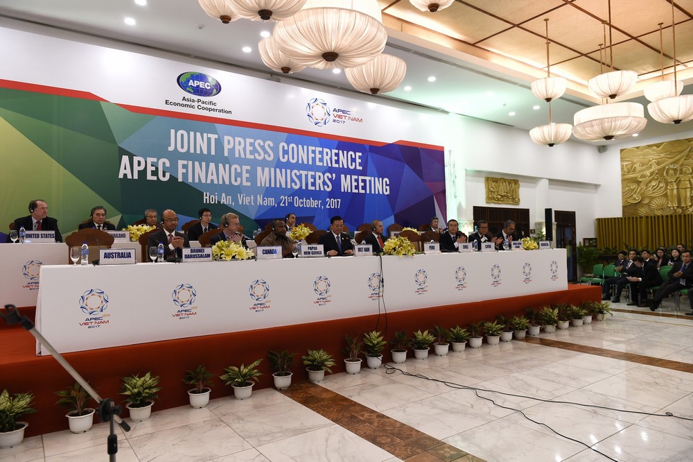 Các Bộ trưởng APEC kêu gọi tiếp tục đánh giá và phân tích các thông lệ và cách tiếp cận tốt đối với các vấn đề được đề cập trong Tuyên bố này.