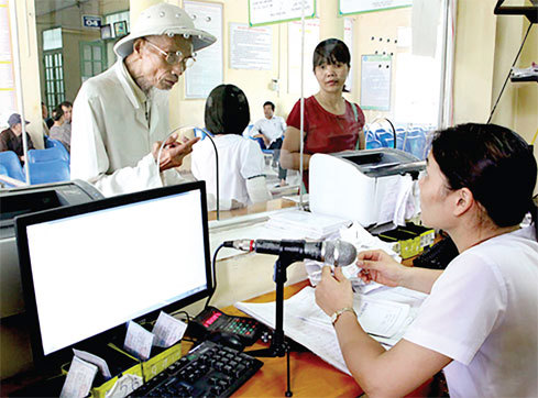 Hướng dẫn thủ tục khám, chữa bệnh bằng thẻ BHYT tại Bệnh viện Hoài Đức, Hà Nội. Nguồn: Internet