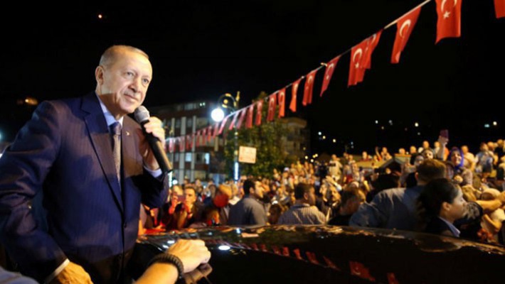 Tổng thống Thổ Nhĩ Kỳ Tayyip Erdogan phát biểu trước đám đông người ủng hộ ở Rize, Thổ Nhĩ Kỳ ngày 10/8. Nguồn: Internet
