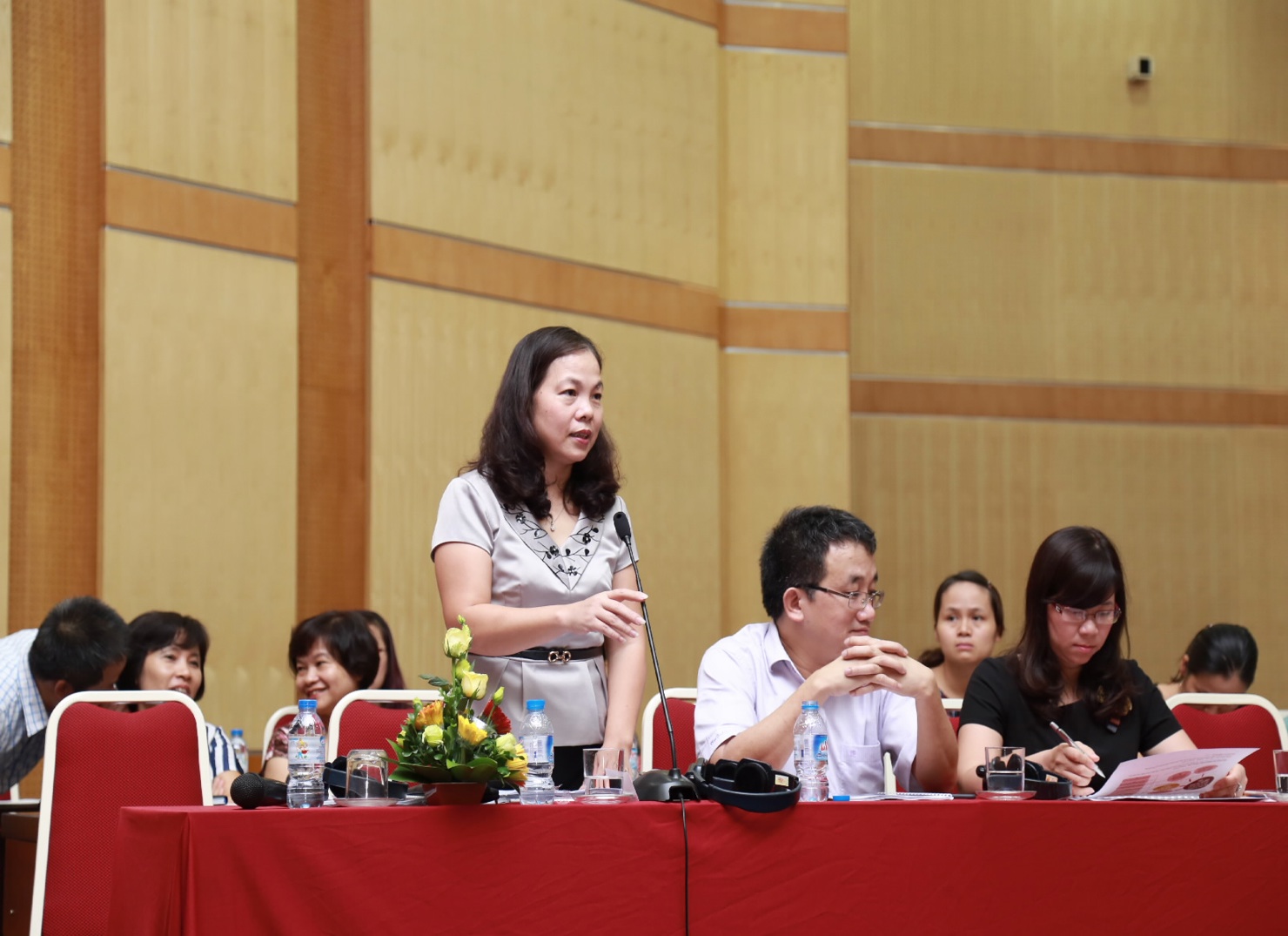 Đồng chí Đặng Thị Thủy - Phó Tổng Giám đốc KBNN phát biểu tại buổi Tọa đàm