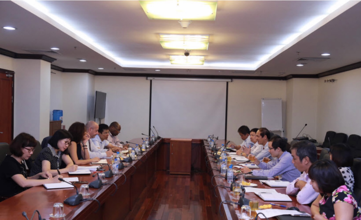 Toàn cảnh buổi làm việc giữa KBNN Việt Nam và Đoàn chuyên gia WB
