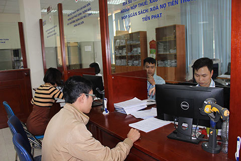 Bộ phận "một cửa" Chi cục Thuế huyện Gia Lâm, Hà Nội.