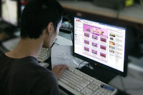 Cục thuế TP. Hồ Chí Minh tăng cường quản lý hoạt động kinh doanh trên mạng internet. Ảnh minh họa.
