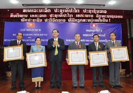 Thứ trưởng Nguyễn Hữu Chí: Quan hệ hợp tác giữa hai Bộ Tài chính Việt Nam - Lào ngày càng được củng cố và phát triển