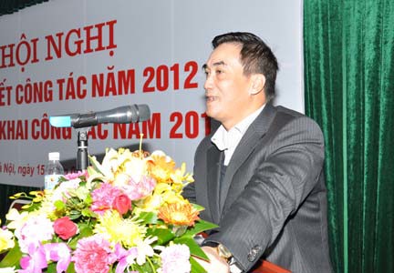 Thứ trưởng Trần Xuân Hà: Tiếp tục phát triển ổn định và lành mạnh thị trường bảo hiểm