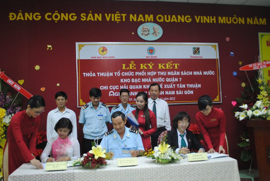  Bộ Tài chính làm việc TP. Hồ Chí Minh về công tác thu ngân sách