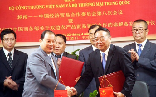 Việt - Trung quyết làm lành mạnh thương mại biên giới