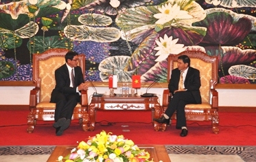 Thứ trưởng Bộ Tài chính Trương Chí Trung tiếp Đại sứ Singapore tại Việt Nam