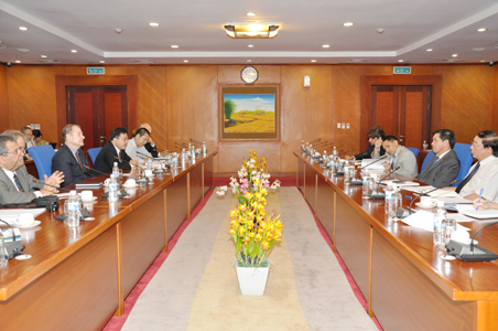 Thứ trưởng Bộ Tài chính Trương Chí Trung làm việc với Đoàn đánh giá của IFAD tại Việt Nam