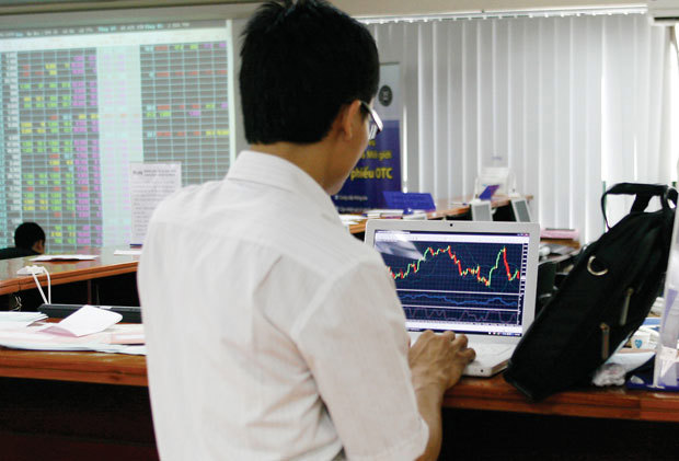 Giá cổ phiếu được hỗ trợ từ xu hướng lãi suất giảm