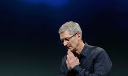 CEO Apple xin giảm thưởng vì cổ phiếu mất giá