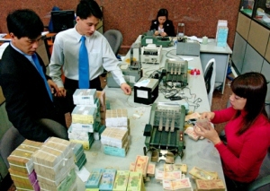 Gói hỗ trợ 30.000 tỷ đồng: Tiền giấy nằm trên giấy