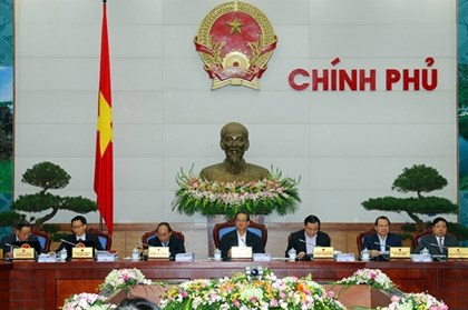 Thủ tướng Nguyễn Tấn Dũng: Ai không quyết liệt cải thiện môi trường kinh doanh, xin mời làm việc khác