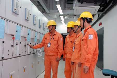 Bảo đảm cung ứng đủ điện trong năm 2015