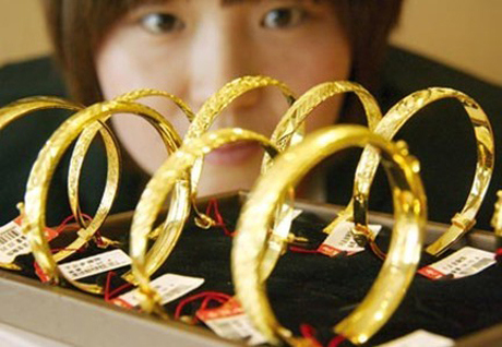 Commerzbank: Vàng sẽ chạm ngưỡng $2,000/oz vào quý IV/2013