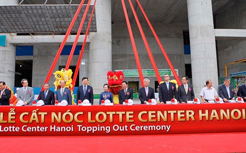 Chính thức cất nóc cao ốc Lotte Center Hanoi