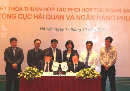 Tổng cục Hải quan và Ngân hàng Phương Đông ký kết thỏa thuận phối hợp thu NSNN