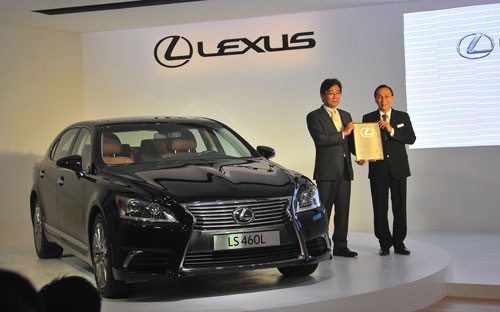 Chính thức vào Việt Nam, Lexus giới thiệu 5 mẫu xe
