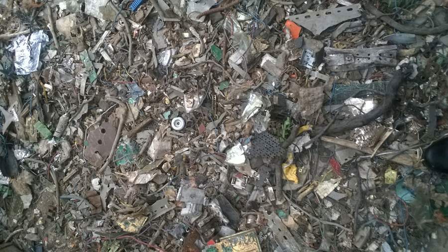 Phát hiện hàng chục tấn "rác" Nhập khẩu qua cảng Cát Lái 